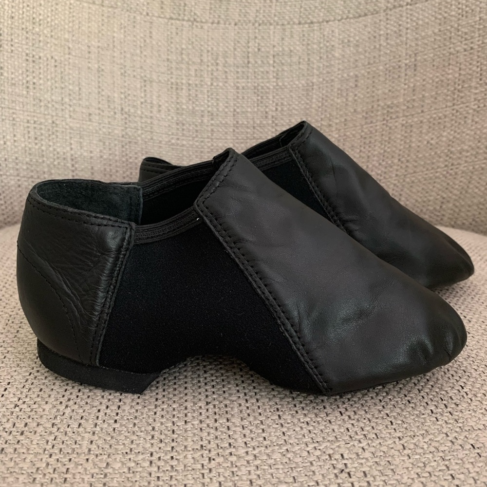 Dance Shoes , Leo’s, size 2 1/2, color black